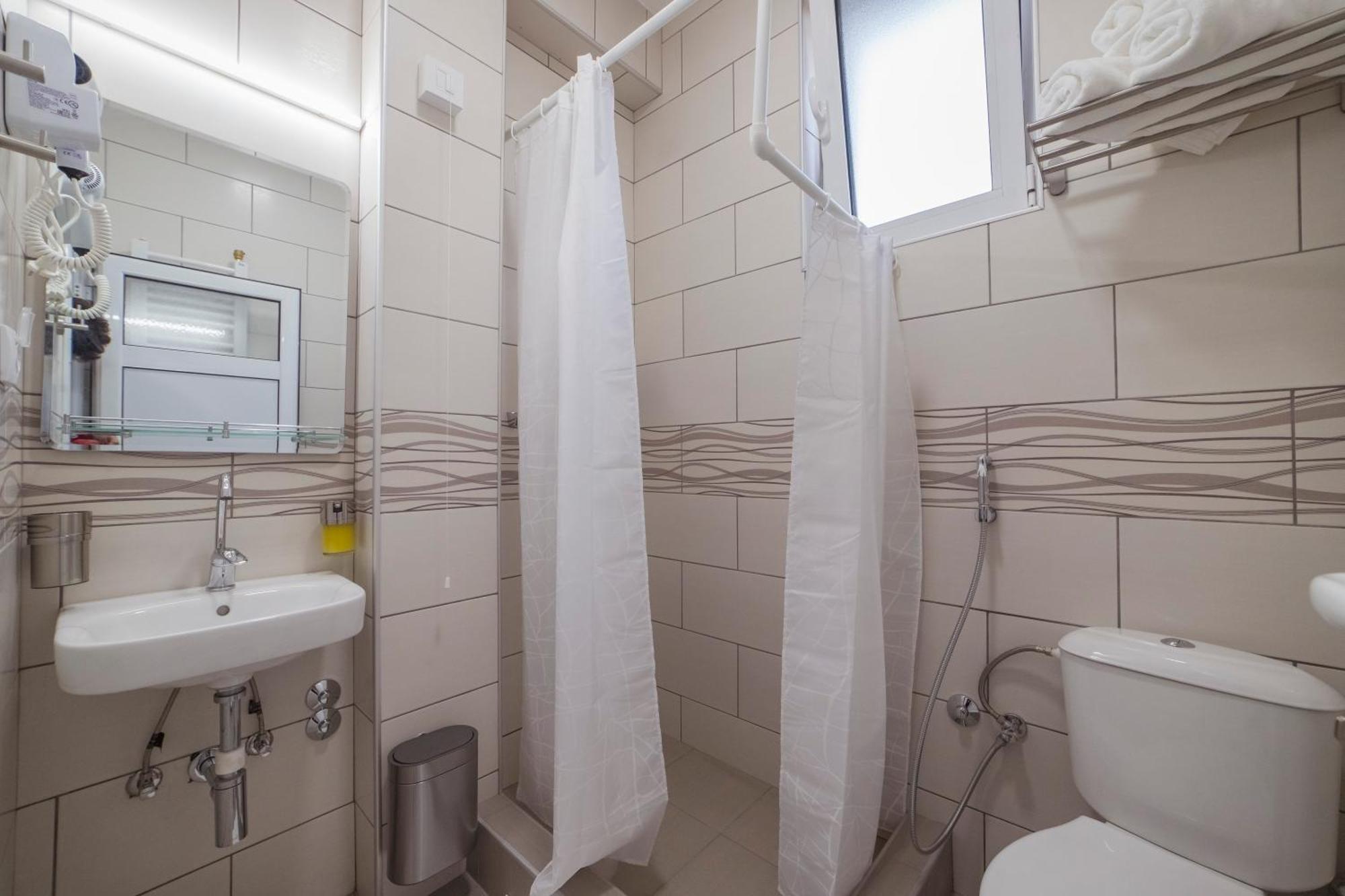 As Apartmani Пирот Екстериор снимка